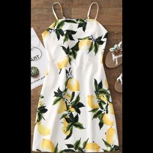 Brand new still in bag lemon dress 🍋